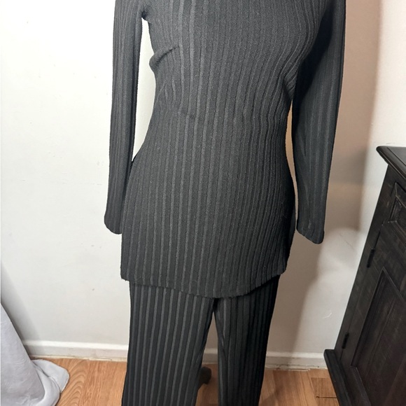 Casual ribbed two piece set - Picture 5 of 6